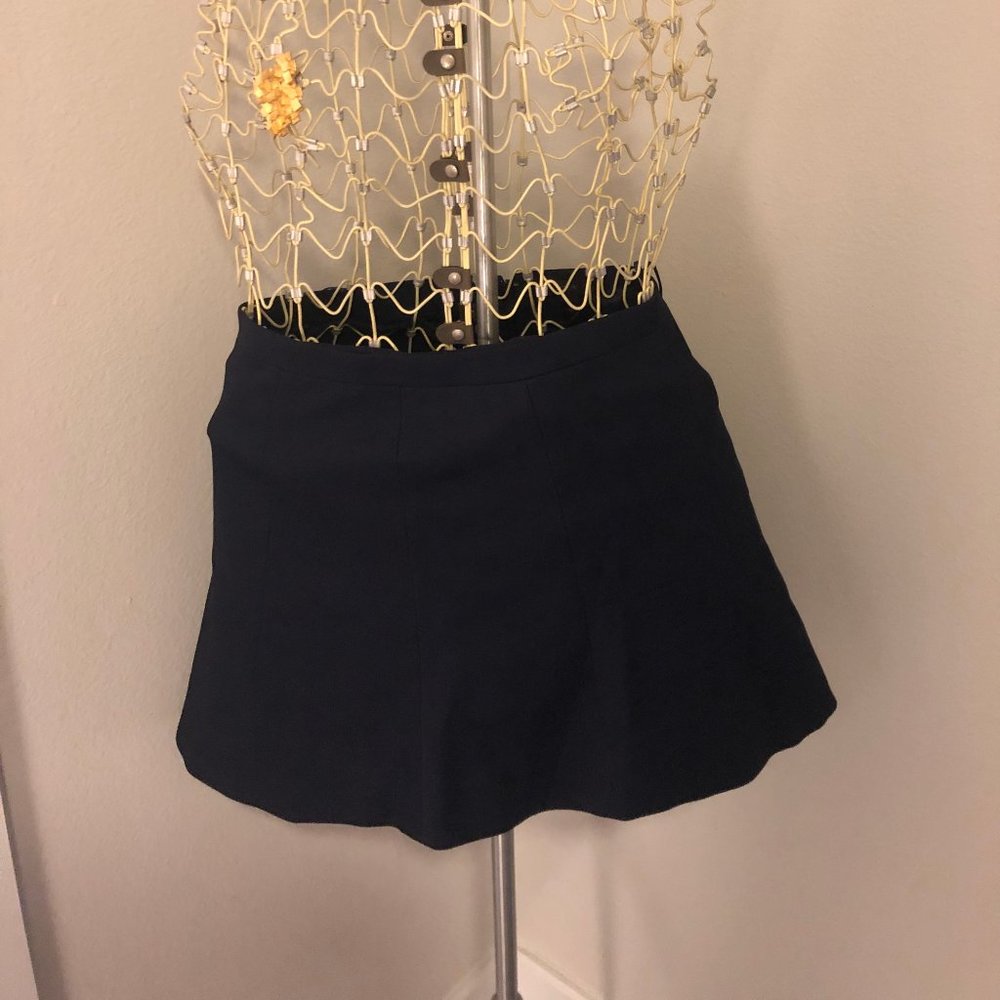 mini navy blue skirt - never worn